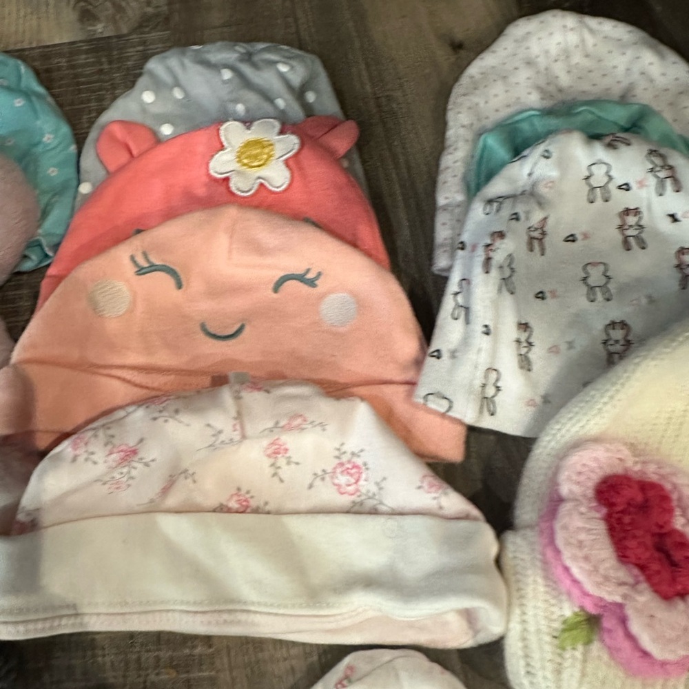 Assorted Baby Hats Collection - Picture 5 of 10